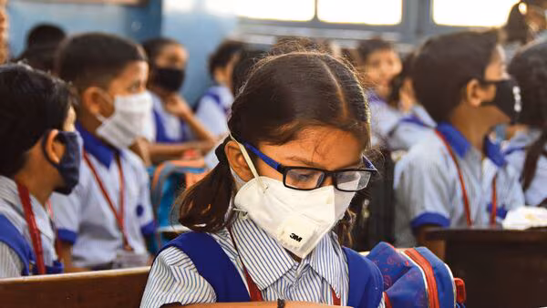 HMPV Case Detected in Puducherry: Health Ministry Issues Precautions. 1 Mask 1736749332010 1736749333641