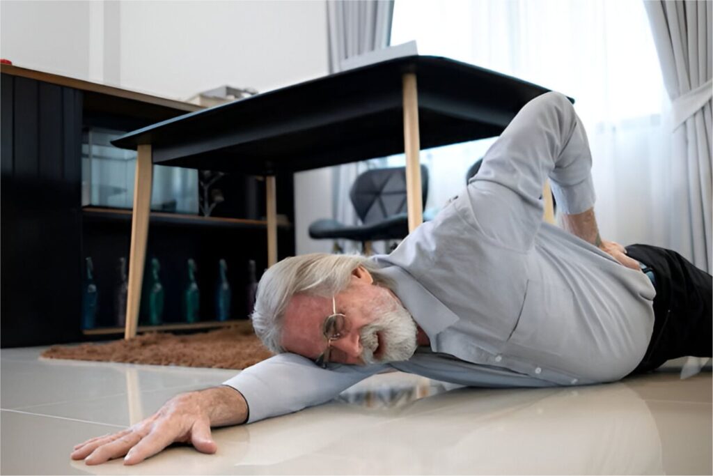 Older Americans facing sharp rise in fatal falls: CDC report 1 Older Americans facing sharp rise in fatal falls: CDC report