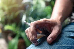 Recording smoking habits in cancer trials could boost survival rates: Experts
