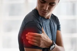 Chronic pain linked to higher perfectionism, lower self-compassion: Study