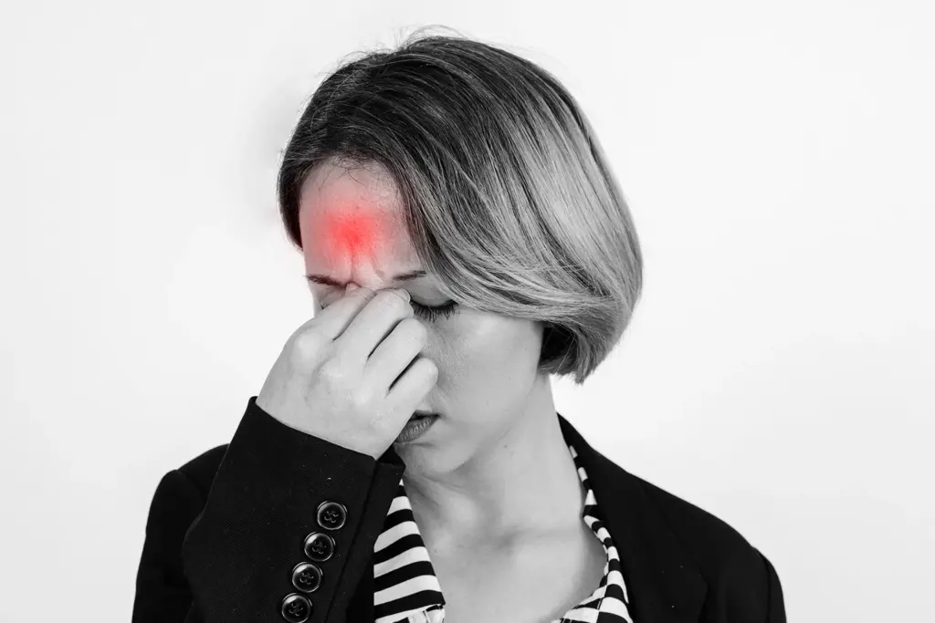 Is it a sinus headache or a migraine? Here’s how to tell 2 Is it a sinus headache or a migraine? Here’s how to tell