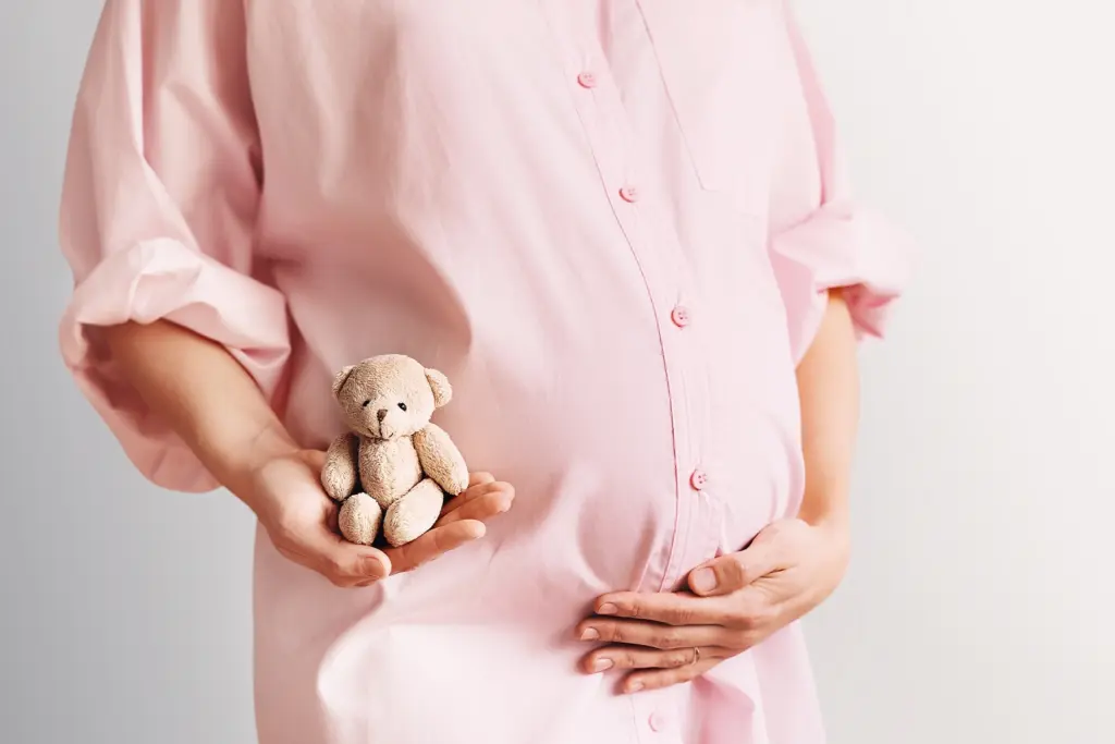 Can IVF cause early menopause? 2 Can IVF cause early menopause?