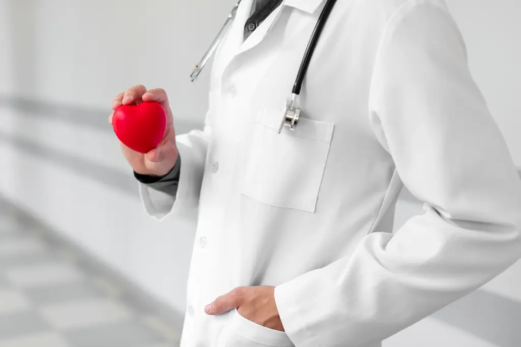 Cholesterol vs. triglycerides: Why both matter for your heart 1 Cholesterol vs. triglycerides: Why both matter for your heart