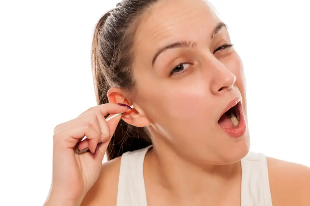 Why you should never clean your ears with cotton buds 2 Why you should never clean your ears with cotton buds