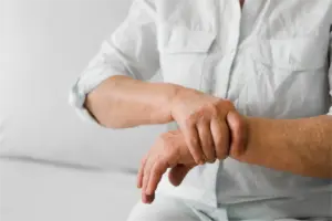 Early immune shifts flag rheumatoid arthritis years before symptoms: Study