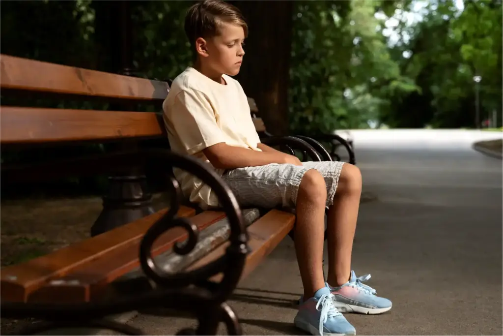 Teen social withdrawal tied to brain changes in decision-making, social circuits: study 1 Teen social withdrawal tied to brain changes in decision-making, social circuits: study