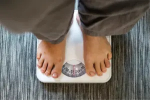 US adult obesity rate dips as weight-loss drug use surges, survey finds