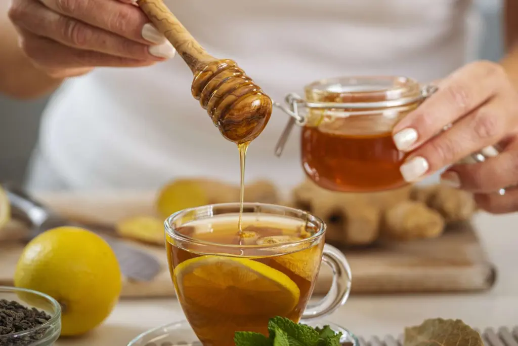 Can honey with warm water help you lose weight? What science says 2 Can honey with warm water help you lose weight? What science says