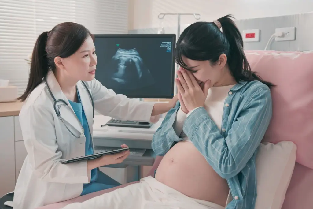 Can you be pregnant and still have a period? What doctors say 1 Can you be pregnant and still have a period? What doctors say