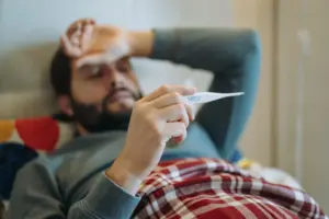 Which fever range is normal, and which needs urgent care?