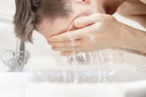 How often to wash your face for oily skin, dry skin, and acne
