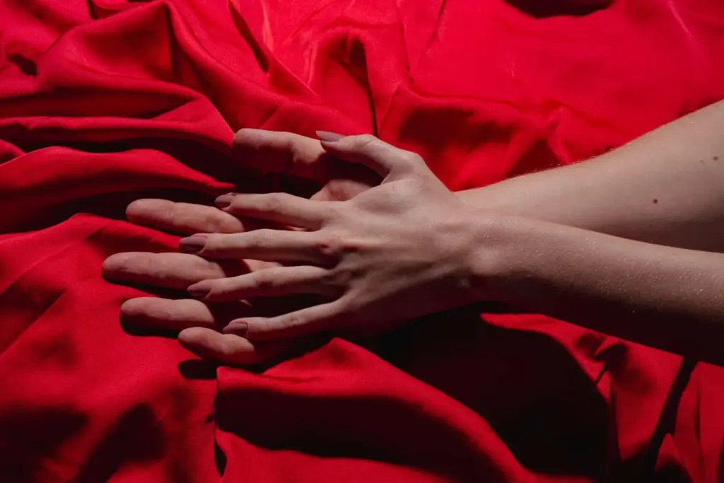 Why sex drive changes during the month: Understanding hormones, mood and more 1 Why sex drive changes during the month Understanding hormones, mood and more