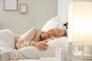 Longer daytime sleep tied to higher death risk in older adults