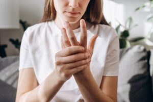 Early signs of arthritis When joint pain is more than ageing